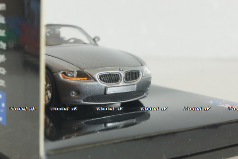 BMW Z4 roadster (E85) 2002, grey, "Flavours of Asia", 80420393159, Minichamps 1:43