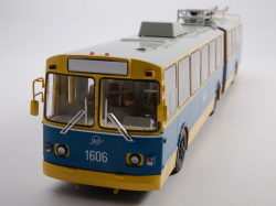 ЗИУ-10, арт. 900285, Советский Автобус 1:43