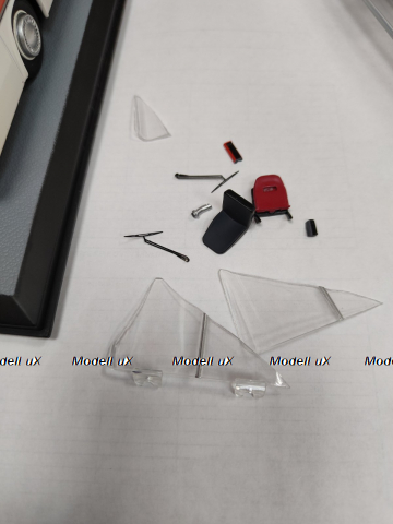 ИКАРУС 256.54 красно-белый, DEMPRICE 1:43 Уценка!