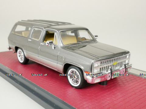 Chevroleet Suburban grey met.1981,MX20302-413, Matrix 1:43