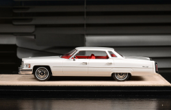 Cadillac Sedan Deville 1976, Cotillion White STM76501, Stamp models 1:43 